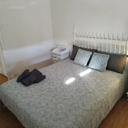 Проживание в семье La Cruz 15 Бильбао